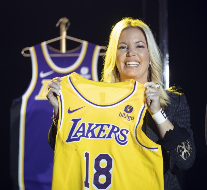 Jeanie Buss