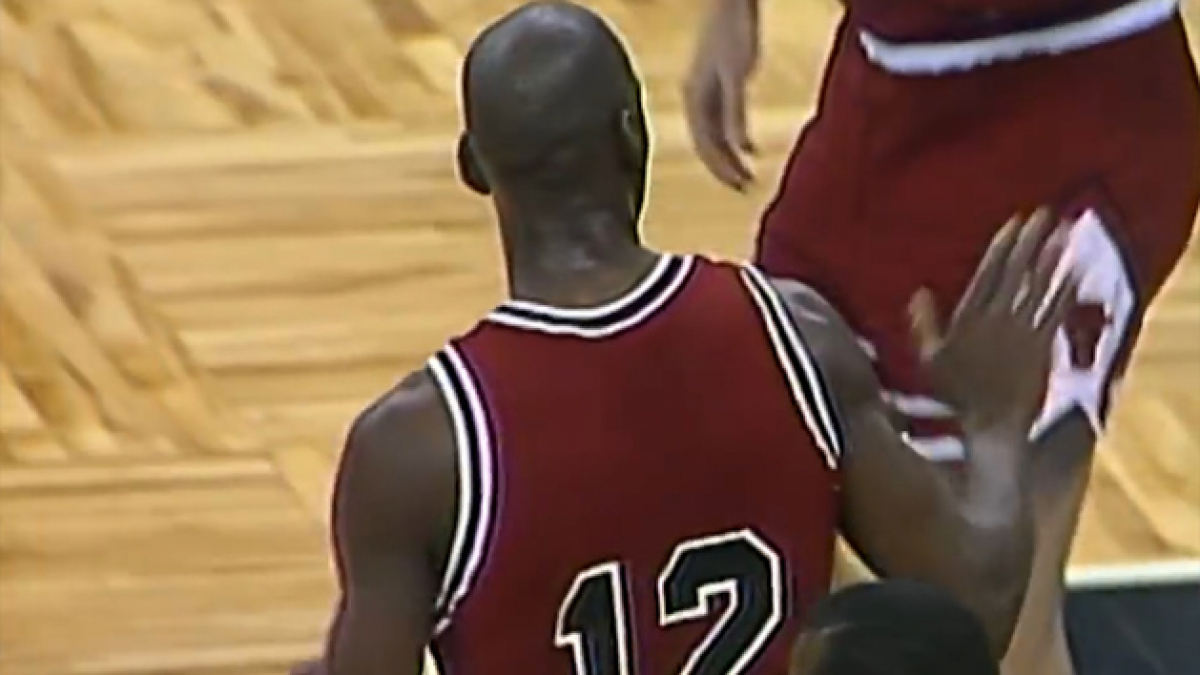 El día en el que Michael Jordan jugó con una camiseta con el 12