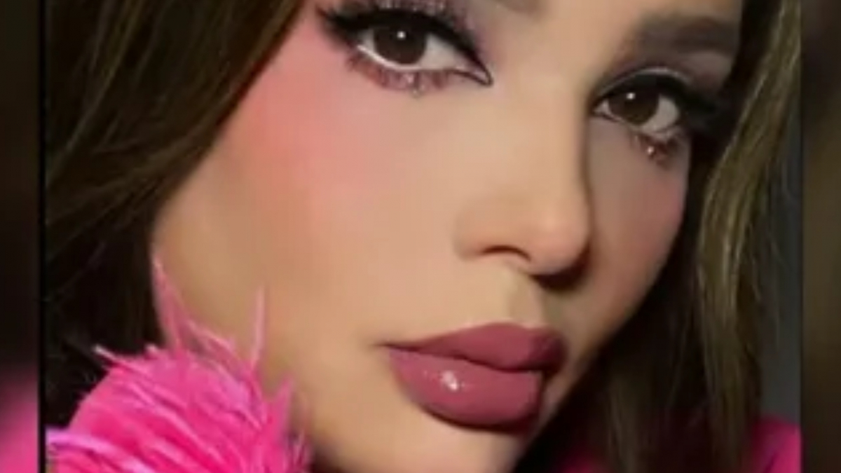 La influencer Esmeralda Ferrer es asesinada junto a su marido y sus hijos: sus cuerpos han aparecido en una furgoneta