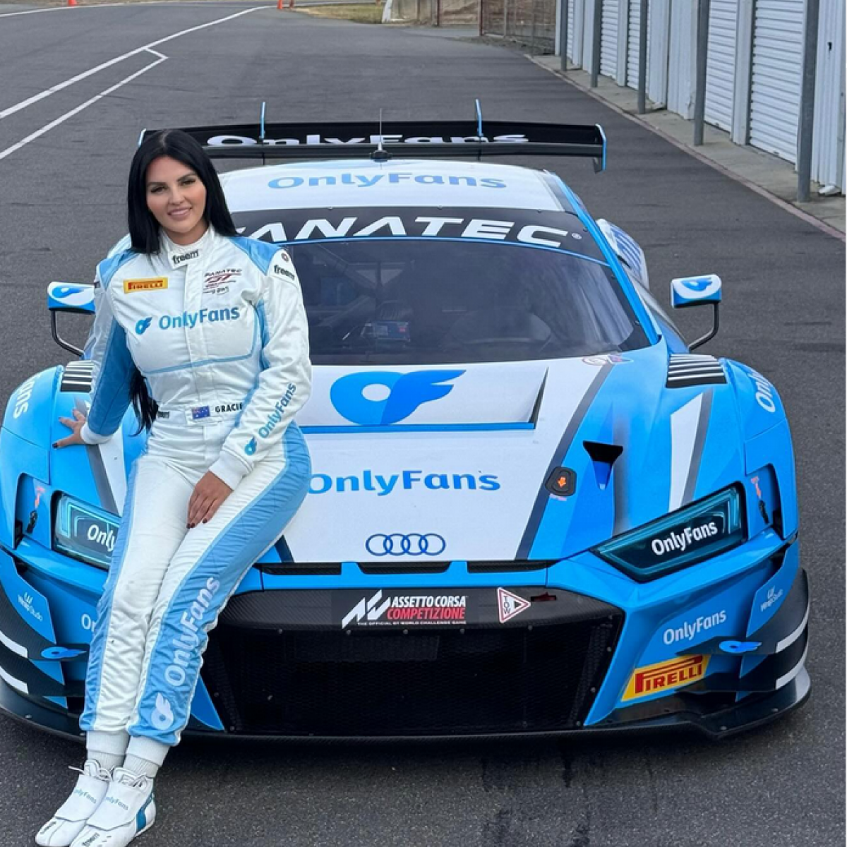 Qué pasó con Renee Gracie, la piloto de coches que dejó las carreras para ser modelo de contenido para adultos? | Marca