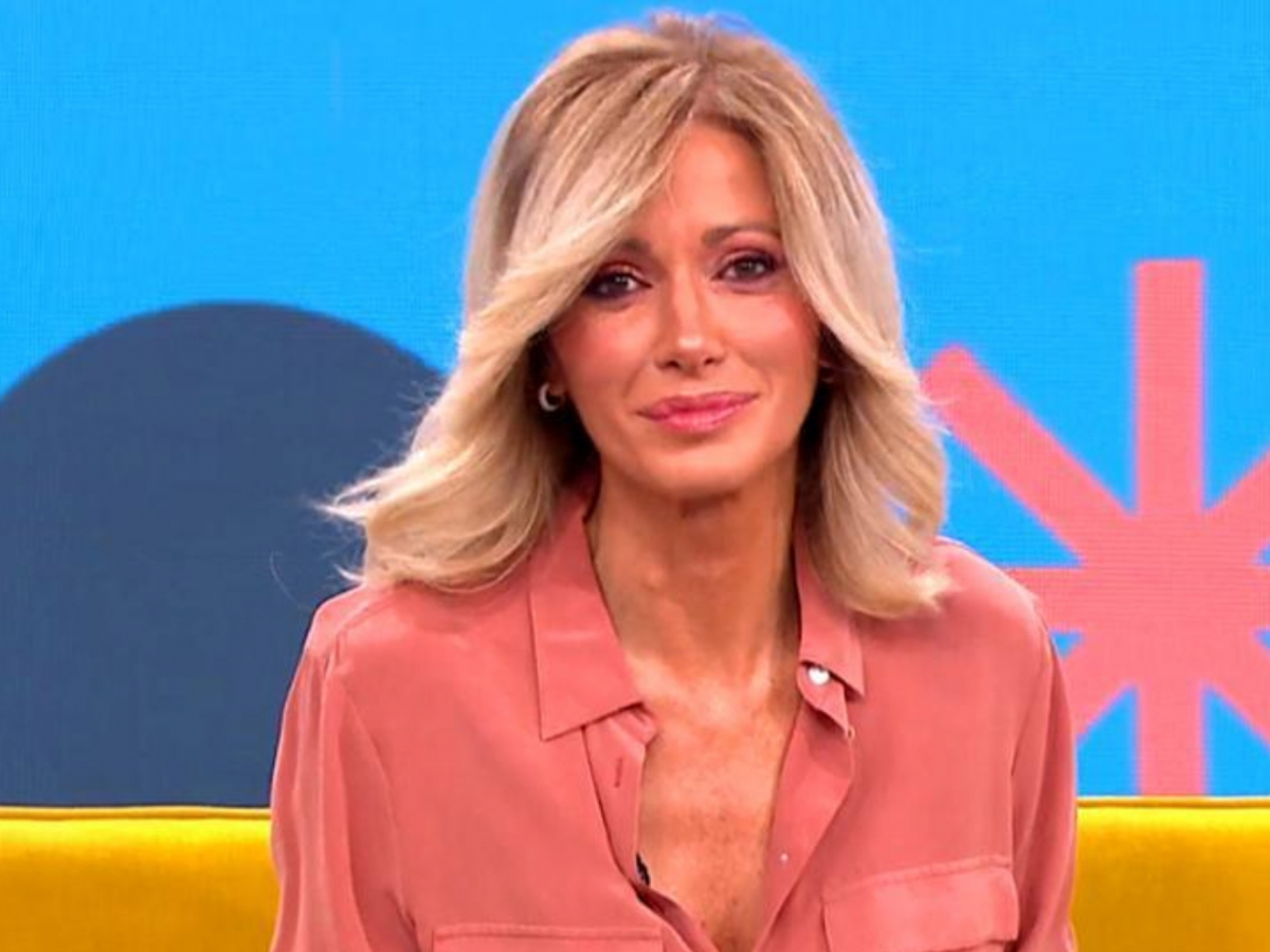 Susanna Griso reacciona en directo a las fotografías publicadas con su  novio: "Llevo dos coches detrás todos los días"