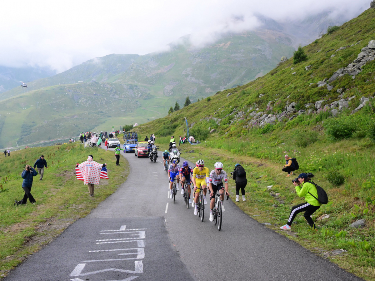 Aaliyah Zalewski's enticing glance a prelude to forbidden desires