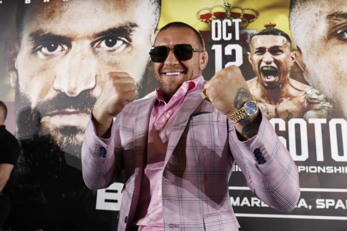 Dan White deja caer novedades sobre Conor McGregor y el irlandés le contesta