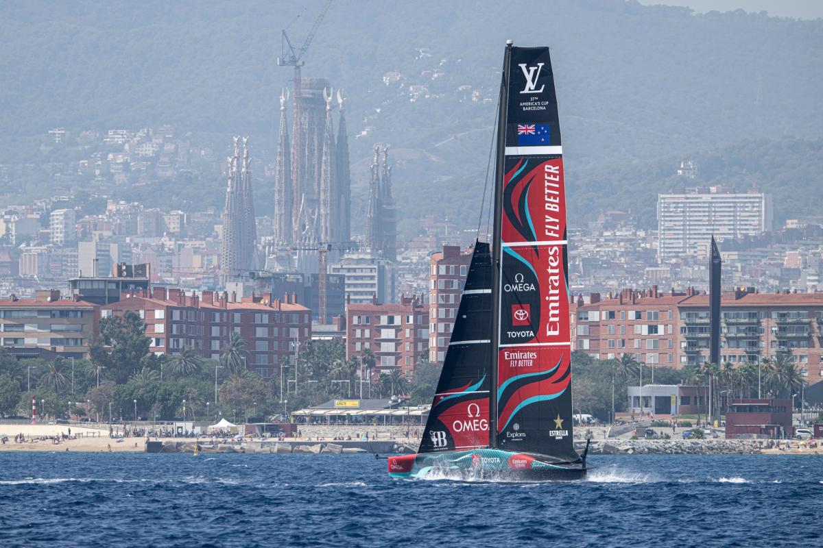 Un invicto New Zealand y el Luna Rossa disputarán la Final de la Regata Preliminar en Barcelona