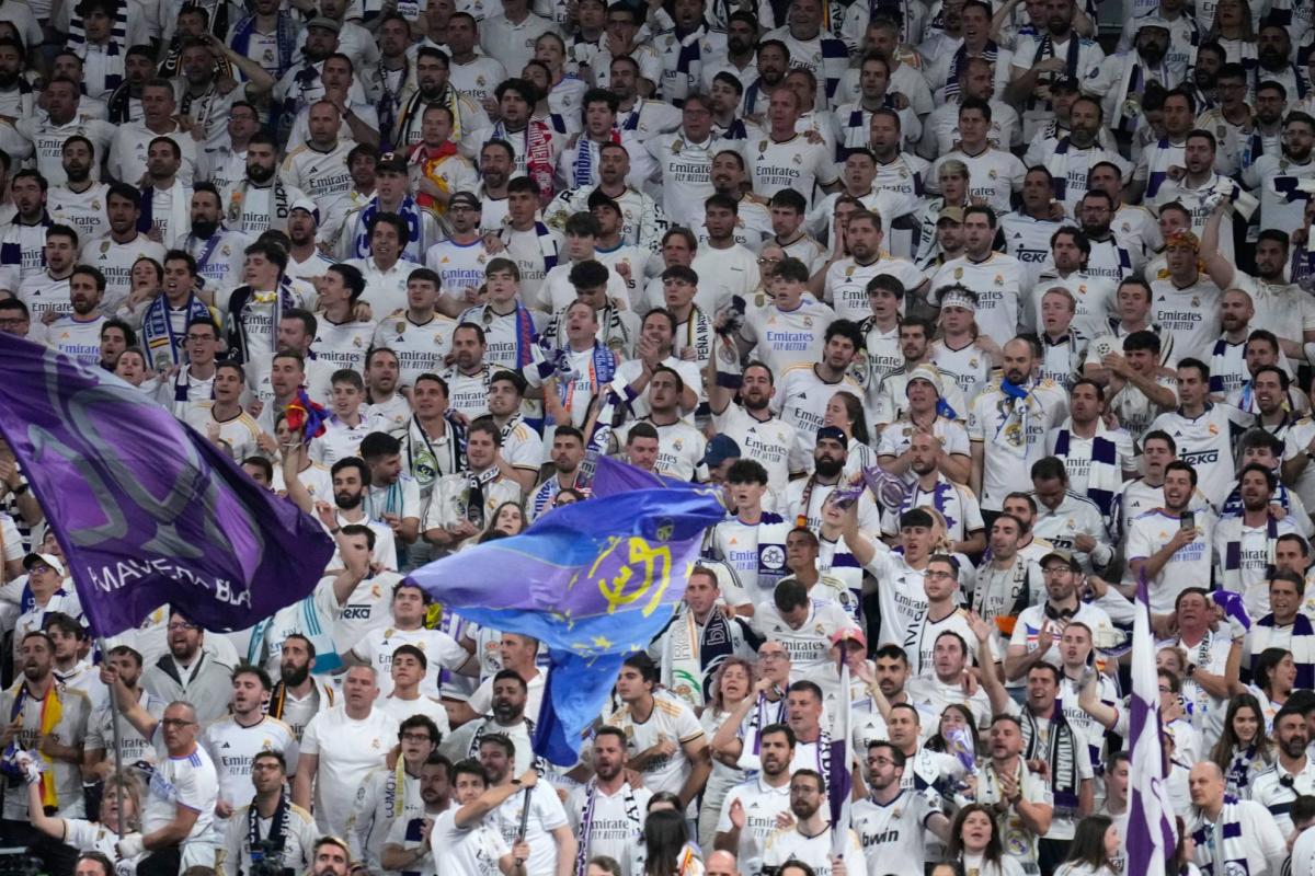 تحديد مواقع مناطق مشجعي ريال مدريد وبرشلونة في نهائي كأس الملك بإشبيلية