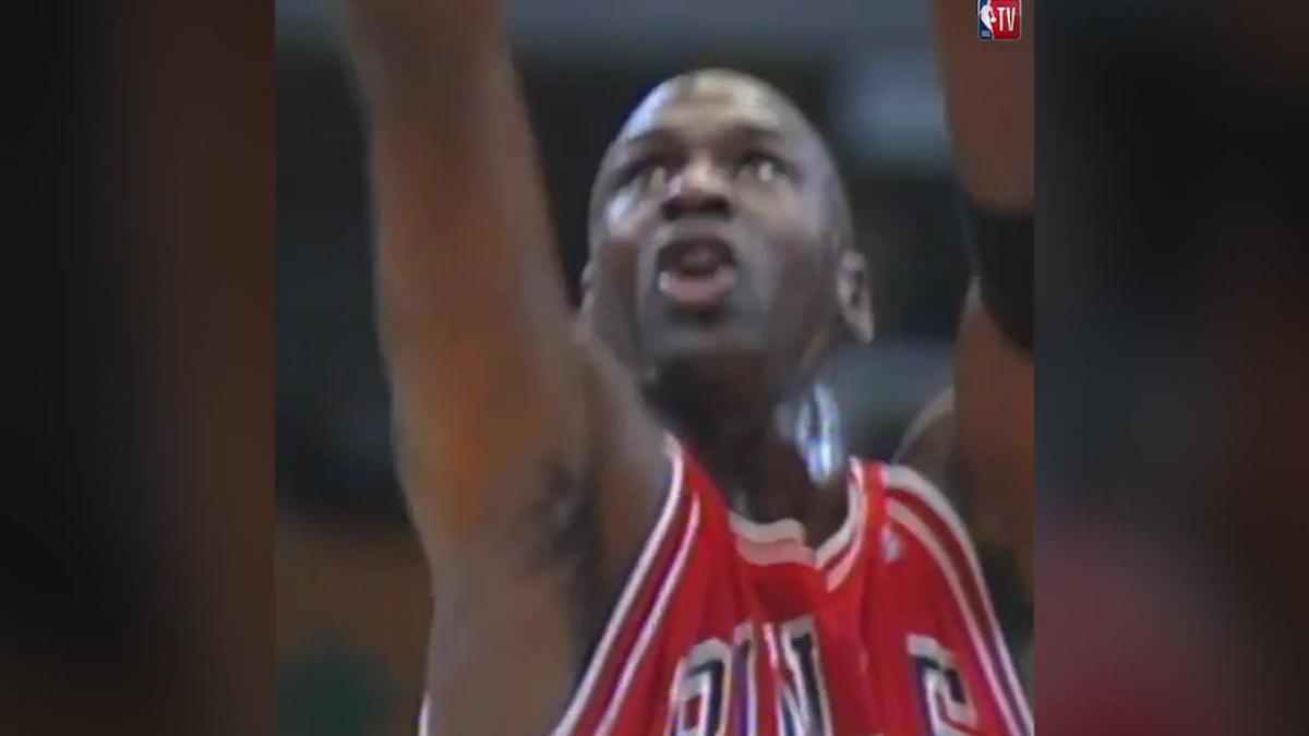 El día que Jordan retó a Mutombo con un tiro libre con los ojos cerrados