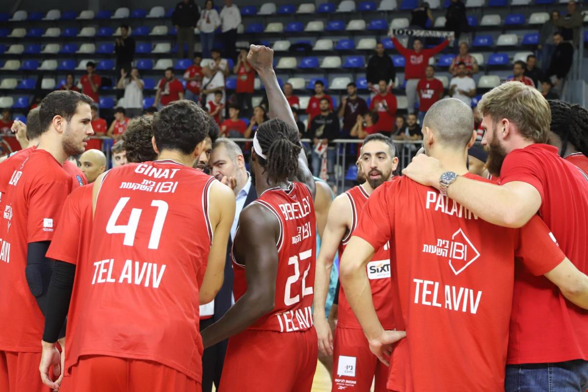 Seis jugadores y el entrenador del Hapoel Tel Aviv no regresan a Israel tras los últimos bombardeos