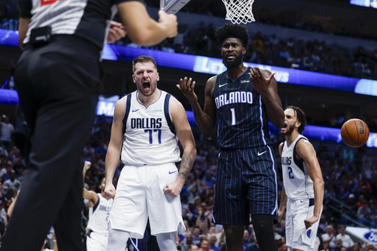 Doncic saca sus mejores trucos: 32 puntos en 31 minutos, 25 al descanso...