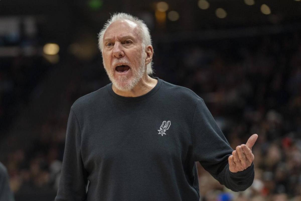 Los Spurs, en vilo por la salud de Popovich, el entrenador más veterano en la historia de la NBA