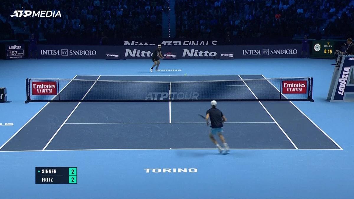 Sinner se mantiene invicto ante Fritz pero debe esperar para estar en las semifinales de las ATP Finals