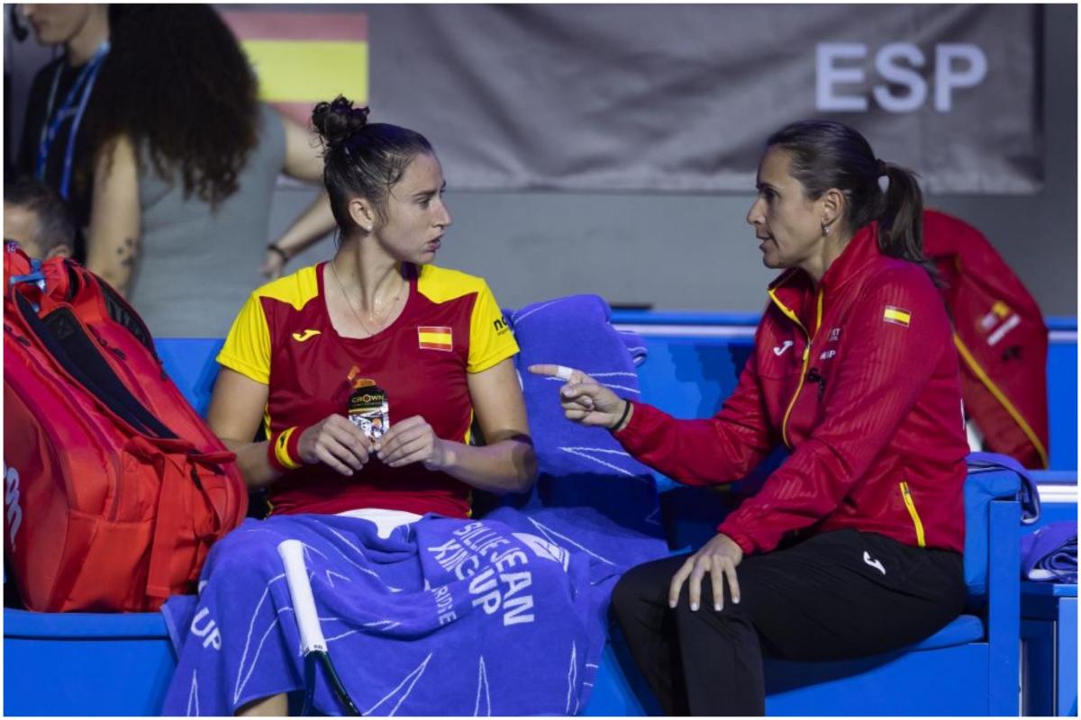 Anabel Medina deja la capitanía de España tras la eliminación