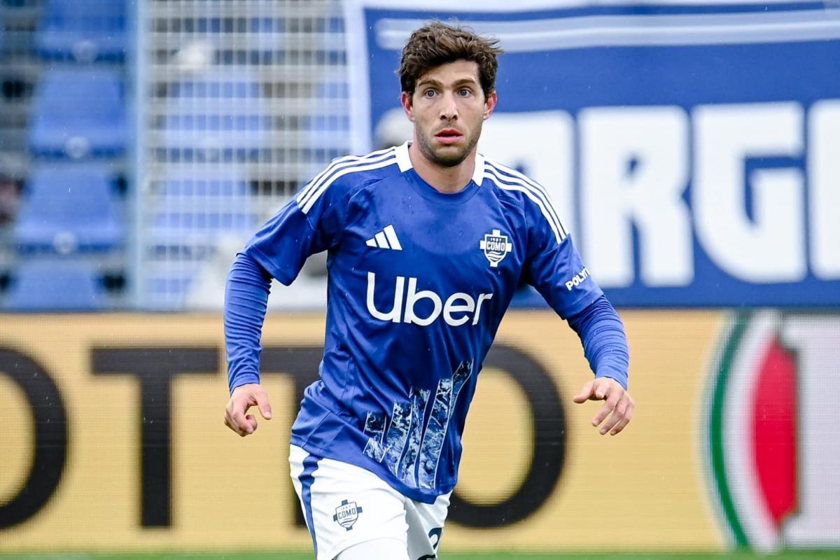 Amazing Cesc Fàbregas Y Sergi Roberto Vuelven A Casa Photo in 4K Amazing Cesc Fàbregas Y Sergi Roberto Vuelven A Casa Photo in 4K