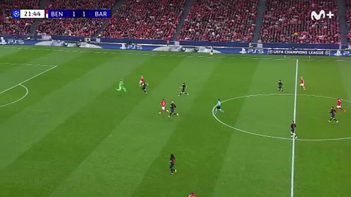 La terrible salida de Szczesny que desató la cadena de errores