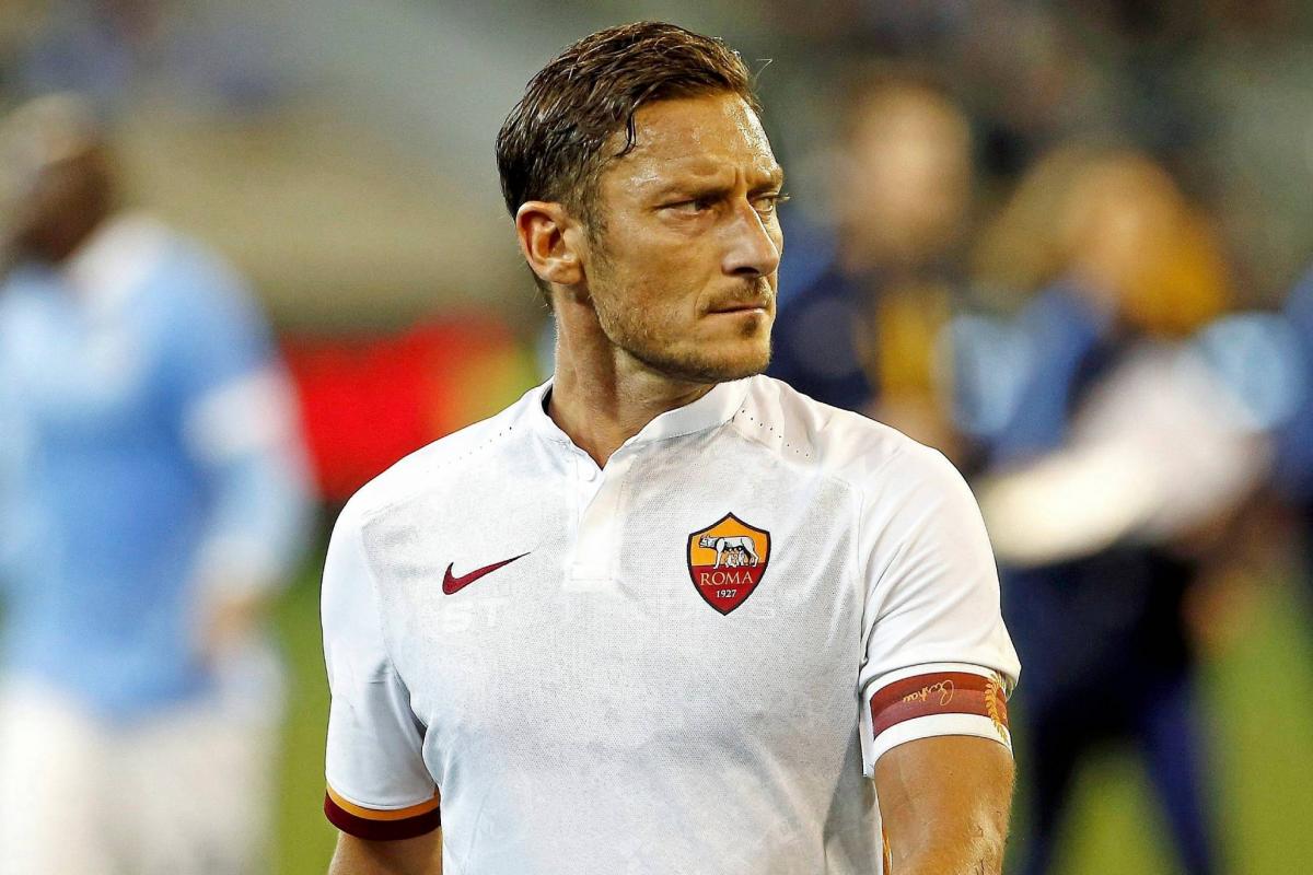 Totti pega un pellizco a Lamine Yamal