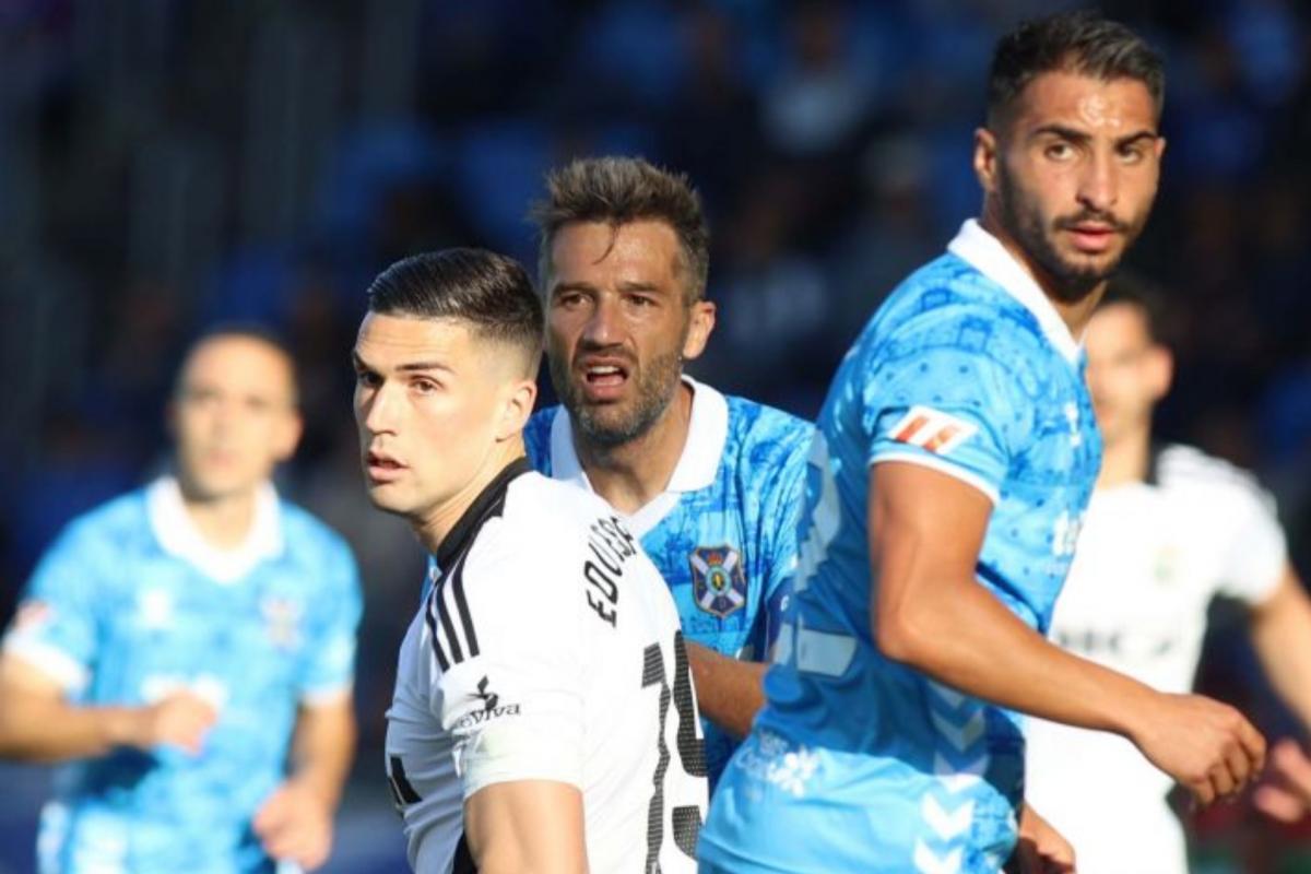 El Tenerife no logra vencer al Burgos y se complica la permanencia en Segunda