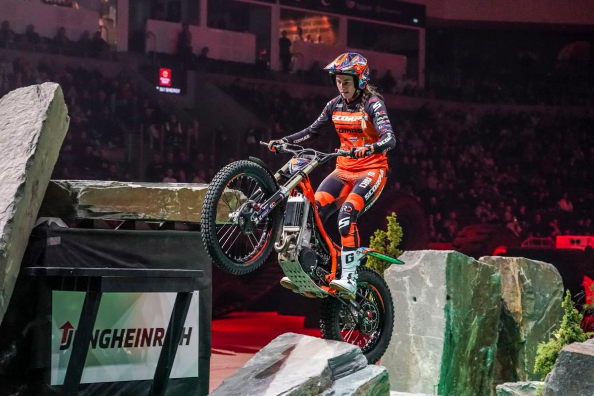 Berta Abellán se corona como la primera campeona del Mundial de X-Trial Femenino