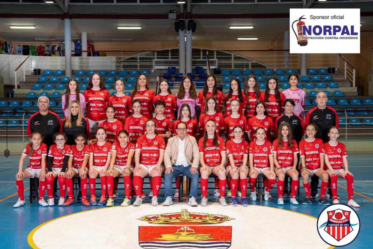 El AD Bargas FS, con más de 30 años de historia en el fútbol sala masculino, referente en la promoción del deporte femenino