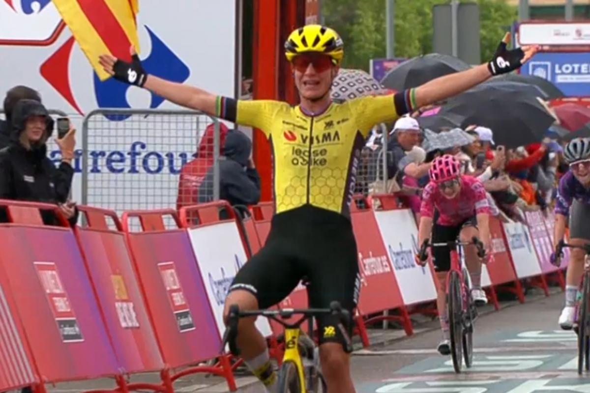Paternoster, nueva líder de la Vuelta tras la segunda etapa, que ganó la neerlandesa Vos