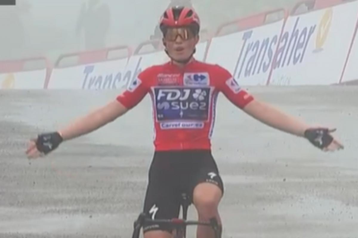 Demi Vollering arrasa en Cotobello y abrocha su segunda Vuelta a España