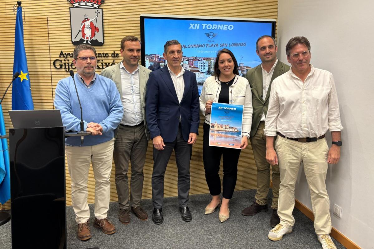 Empieza el balonmano playa en el norte con el Torneo de San Lorenzo de Gijón
