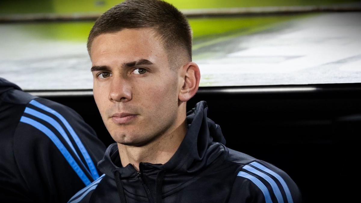 ريال مدريد يتعاقد مع فرانكو مستانتوونو مقابل 45 مليون دولار على ثلاث دفعات