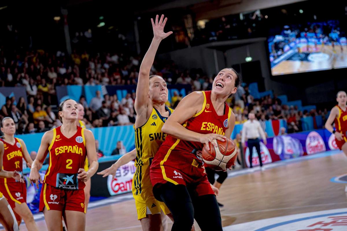 Julia Reisingerová y María Araújo: cuando el baloncesto es un legado familia