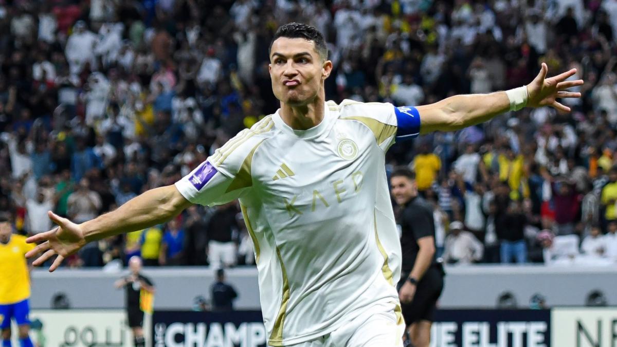 رسمياً: كريستيانو رونالدو يجدد عقده مع النصر السعودي