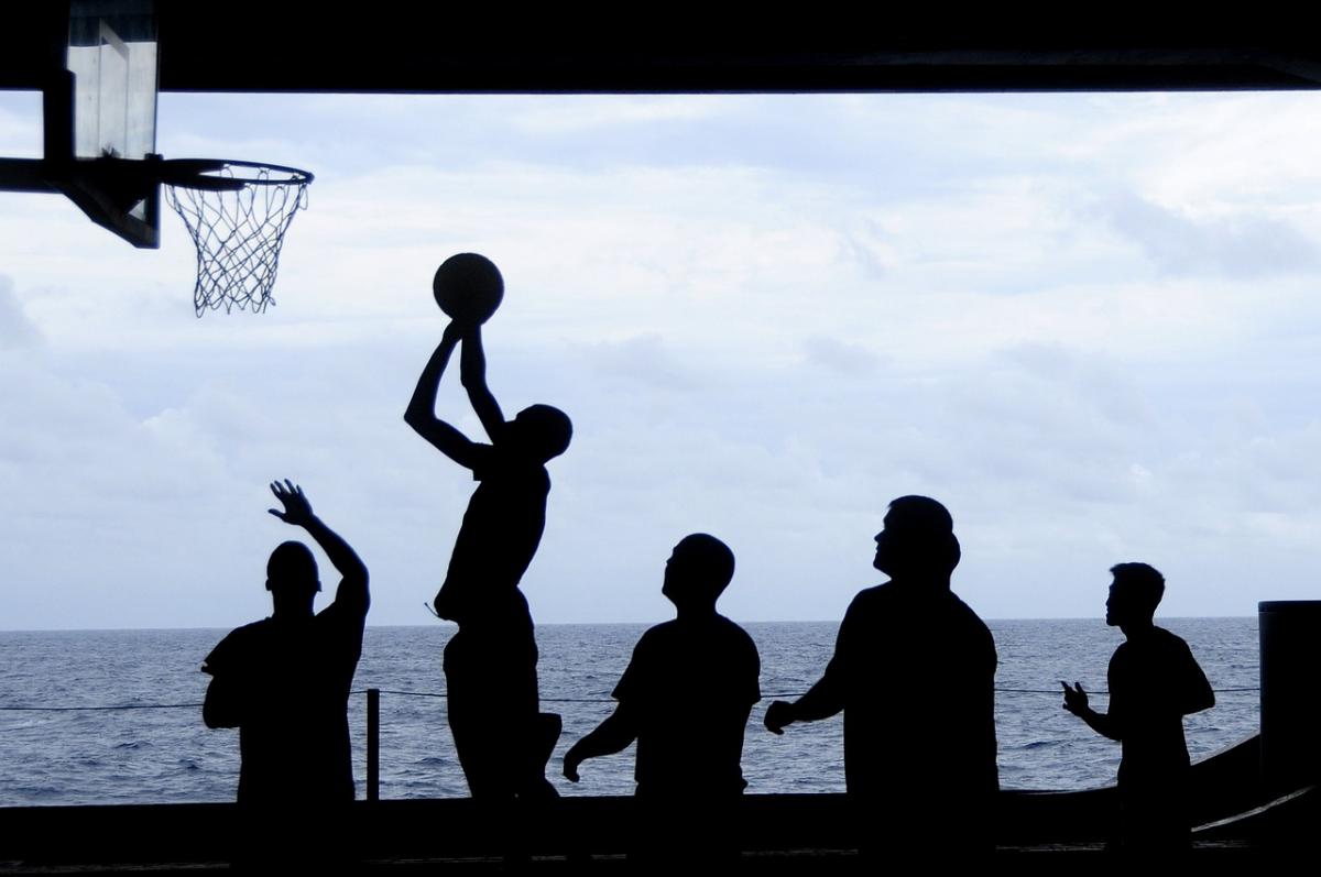 Ventajas de ser Alto: Los Deportes Ideales para Sacar Partido de tu Estatura