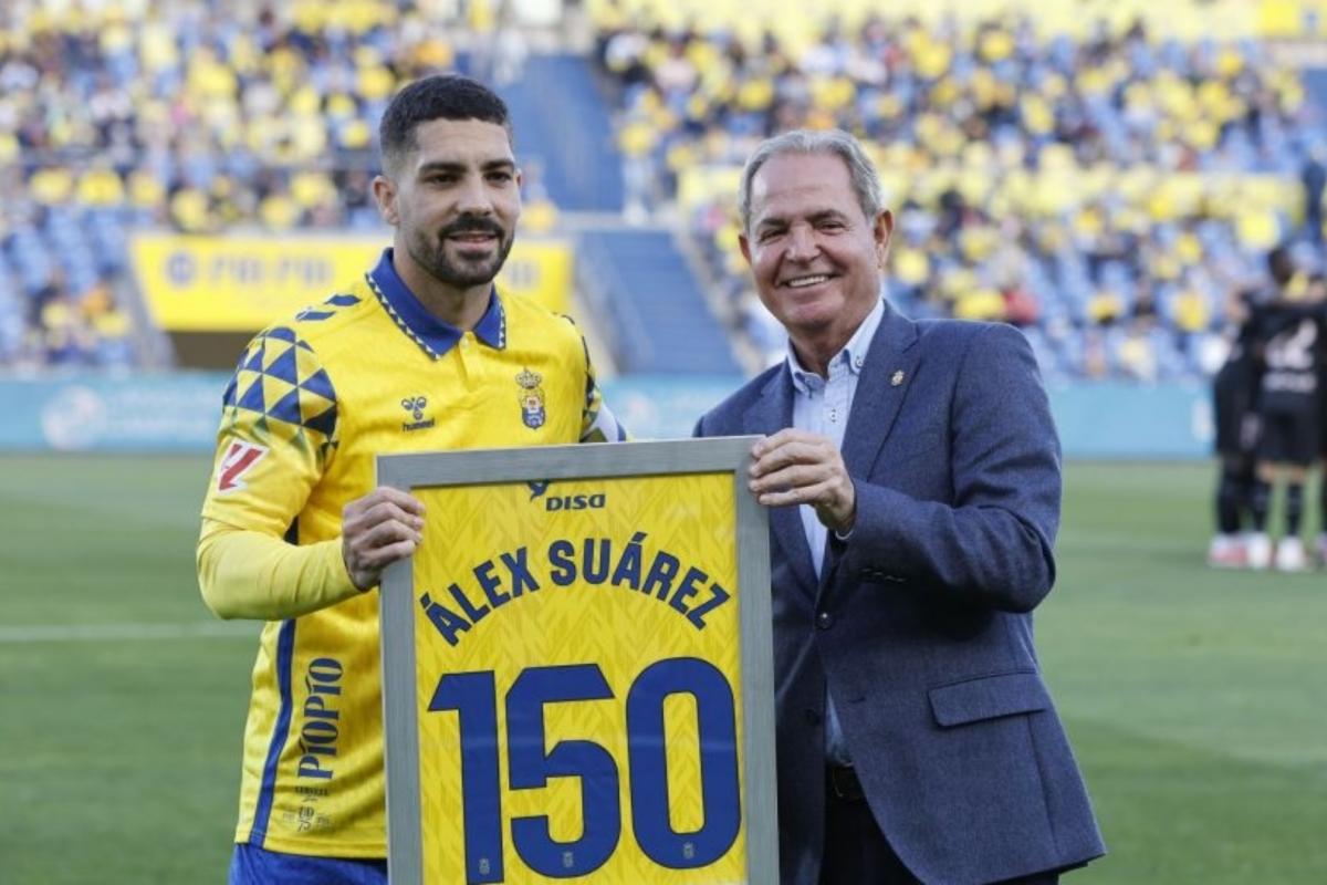 Álex Suárez renueva hasta 2028 con la UD Las Palmas