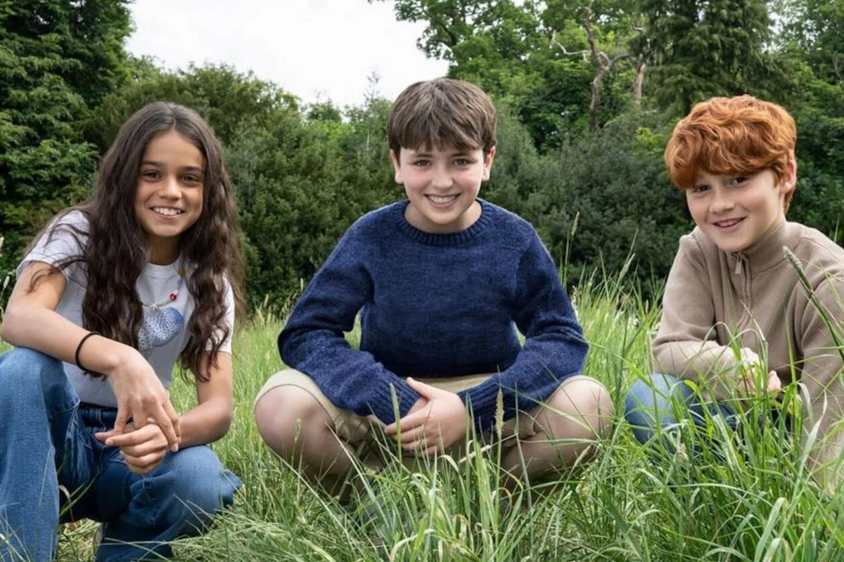 Dominic McLaughlin aparece por primera vez caracterizado como Harry Potter en la serie de HBO Max