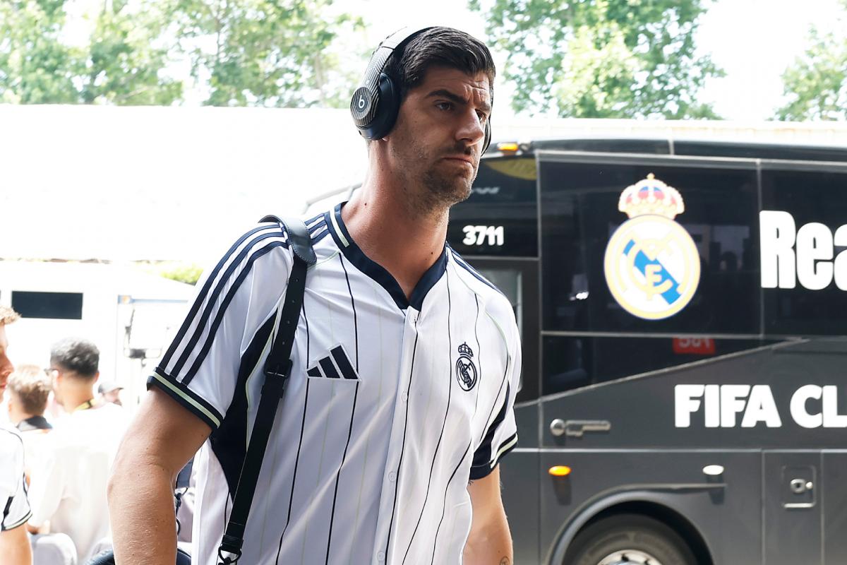 تيبو كورتوا يجدد عقده مع ريال مدريد لموسم إضافي حتى 2027