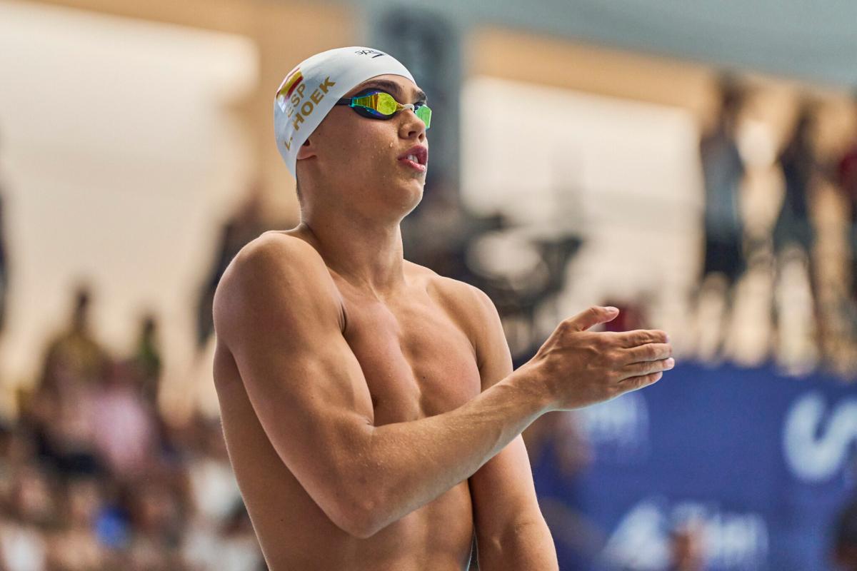 Luca Hoek vuelve a batir el récord de España de los 100 libre