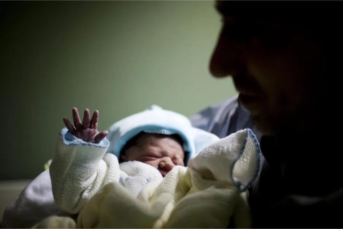 Nace el bebé más viejo del mundo tras 31 años de congelación en Ohio