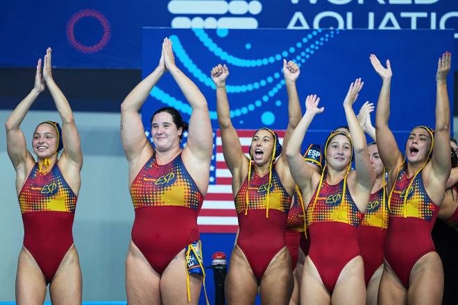 Las &#039;Guerreras del Agua&#039; se dan un baño de bronce en el Mundial de Singapur