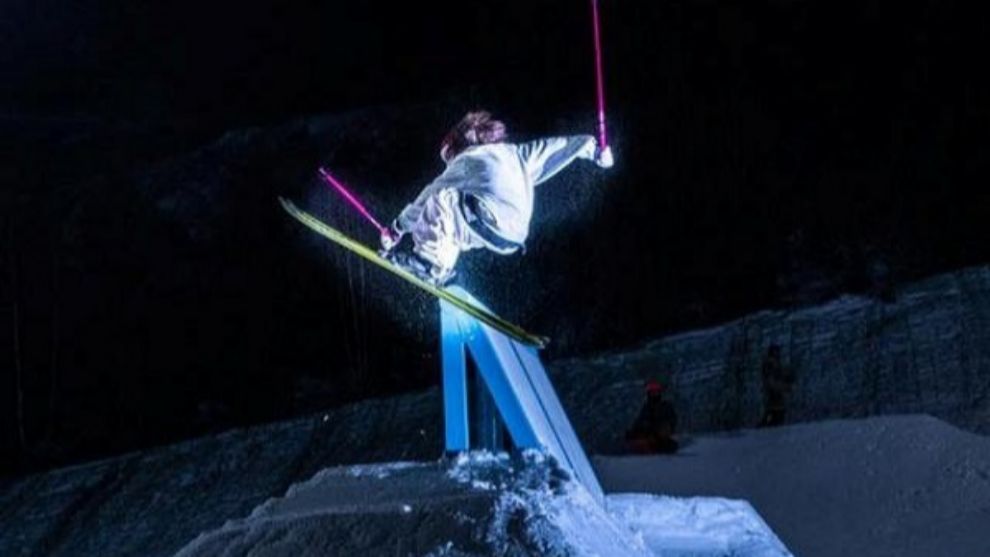 El esquí nocturno es una actividad que pocas estaciones del Pirineo pueden ofrecer.