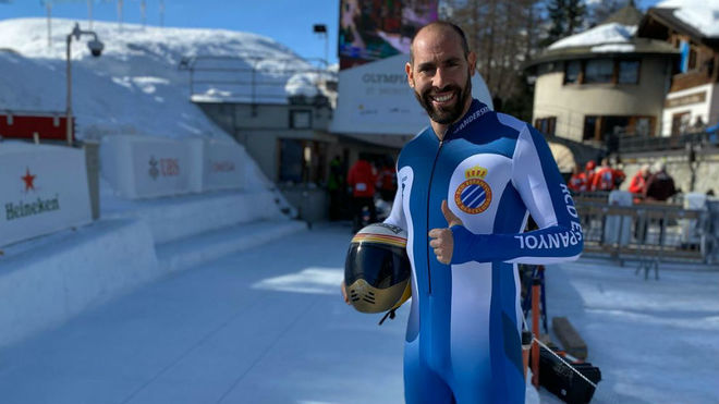 Ander Mirambell, con los colores del Espanyol en Saint Moritz.