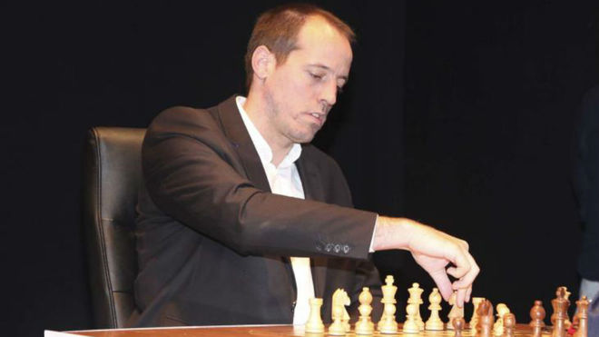 Paco Vallejo jugando en chess24 (III) 