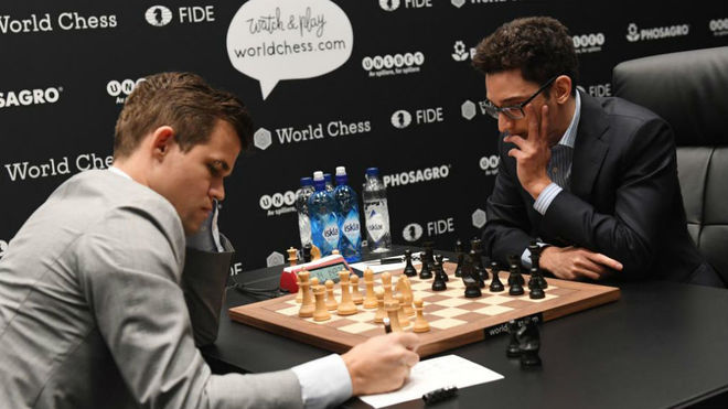 Magnus Carlsen y Fabiano Caruana.