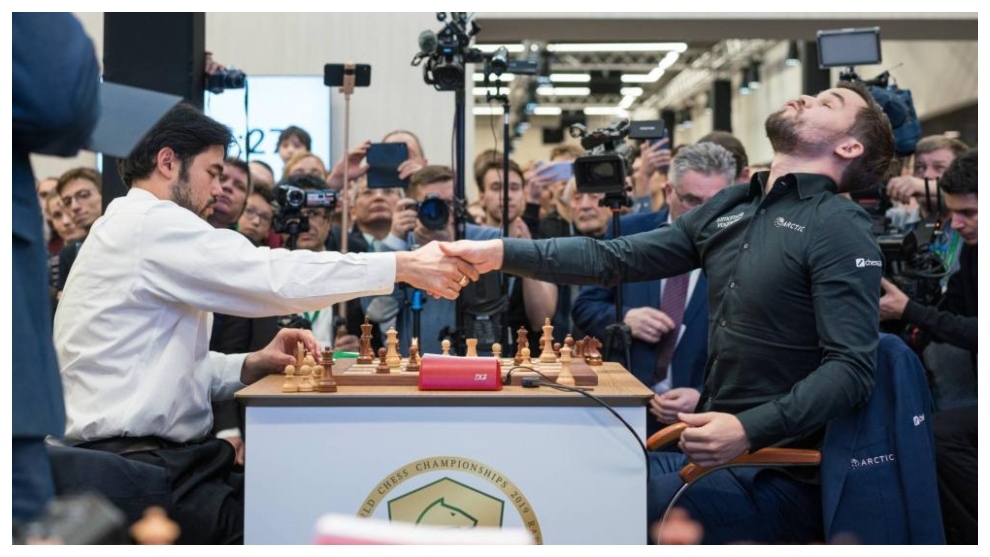Nakamura y Carlsen, en una partida de 2019.