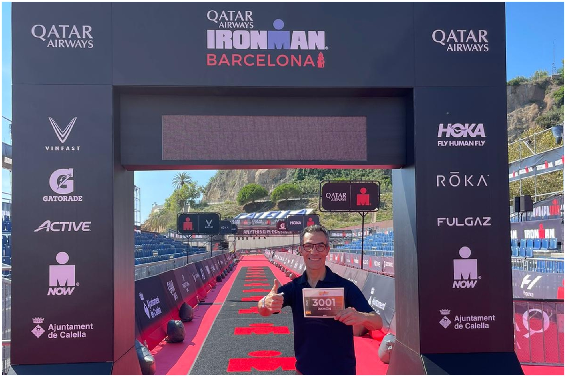 Ramón Arroyo, con su dórsal para el Ironman de Barcelona.