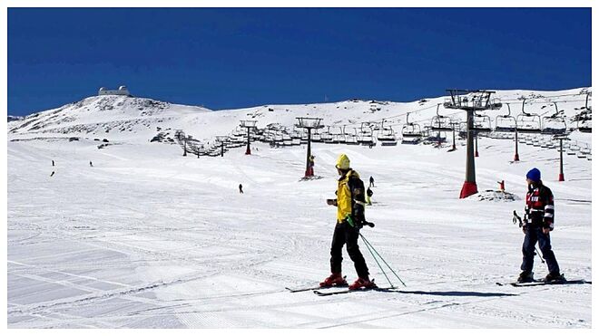 La estación de Sierra Nevada abre prácticamente toda el área esquiable.