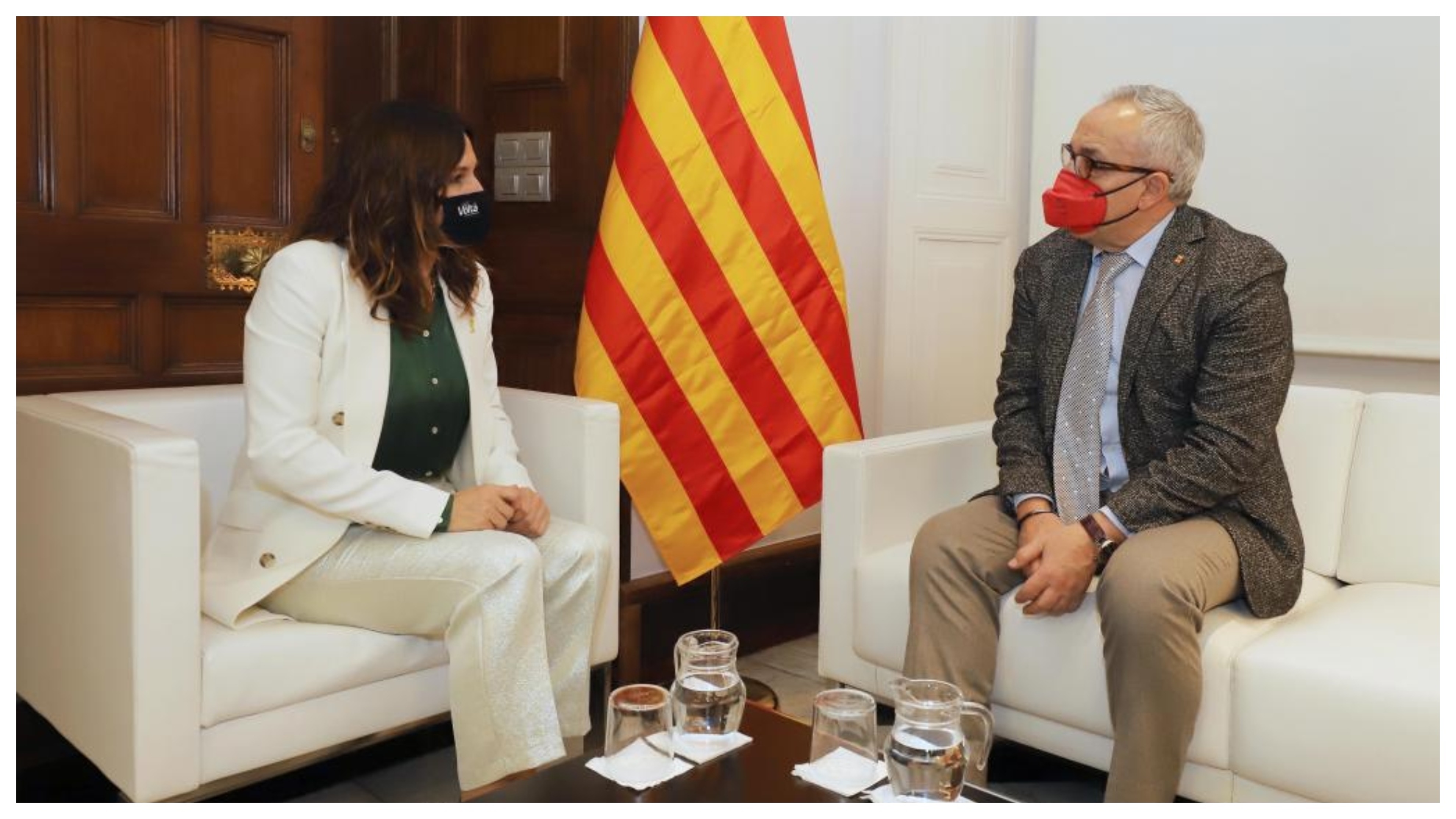 El presidente del Comité Olímpico Español (COE), Alejandro Blanco, se reunió ayer en Barcelona con la consellera de Presidencia de la Generalitat, Laura Vilagrà.