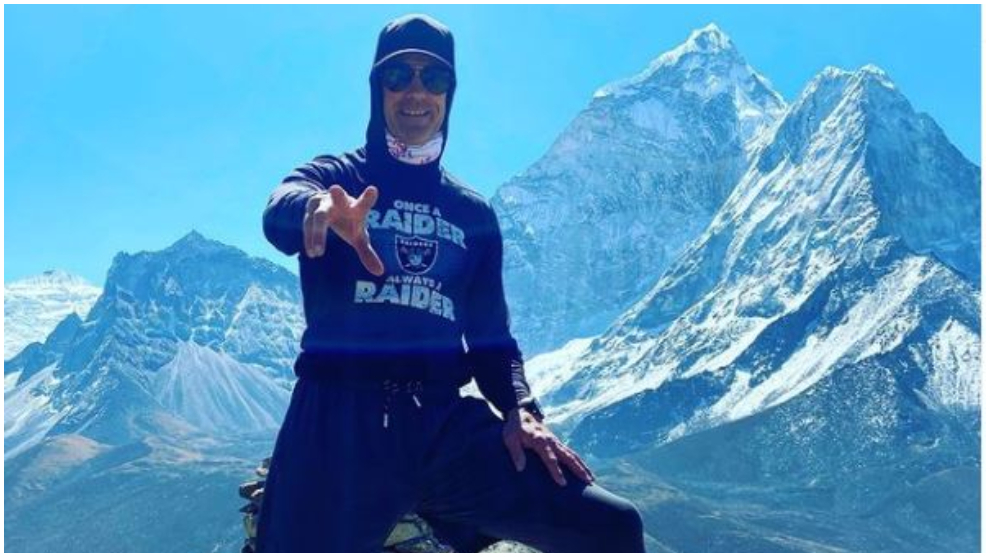 Mark Pattison, en el Campo Base del Everest.
