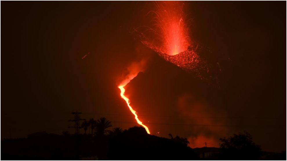 Una imagen del volcán de La Palma en erupción.