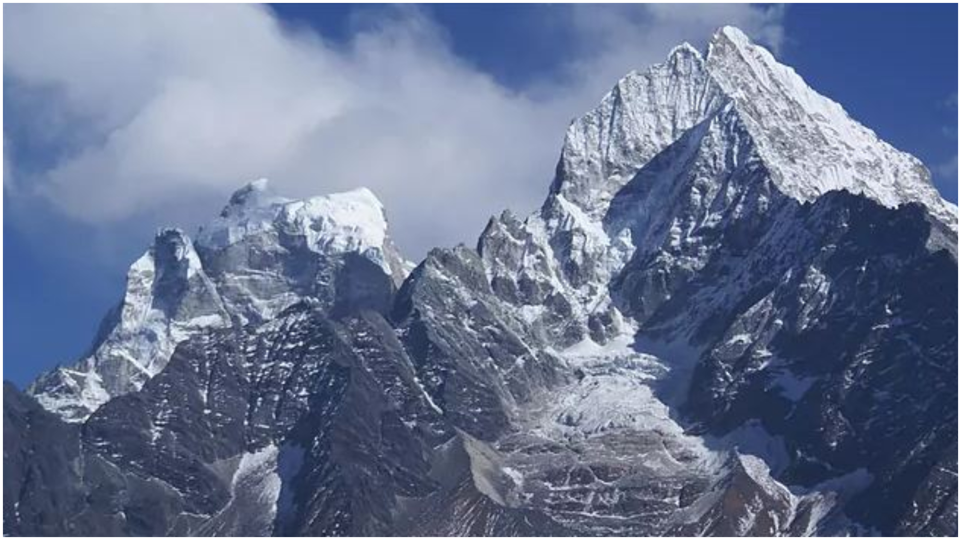 Una imagen del Kangtega, montaña del Himalaya en la que se produjo la avalancha.