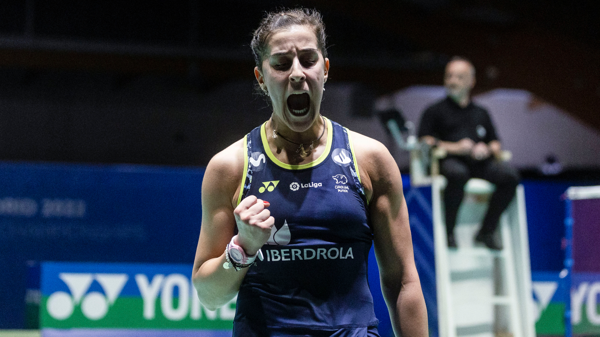 Carolina Marín celebra un punto en la final del Europeo.