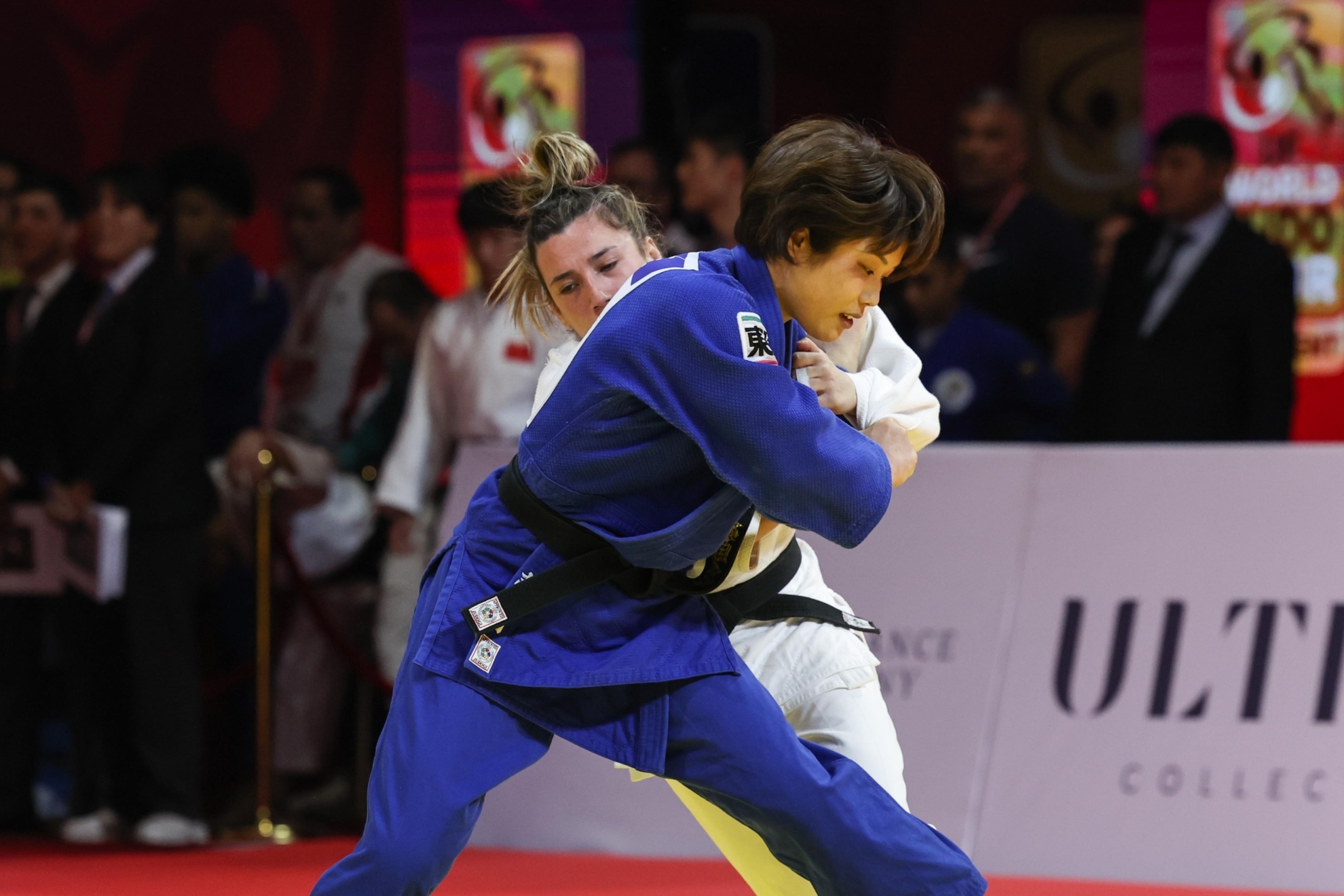 Ana Pérez Box en el combate de cuartos ante la japonesa Shishima.