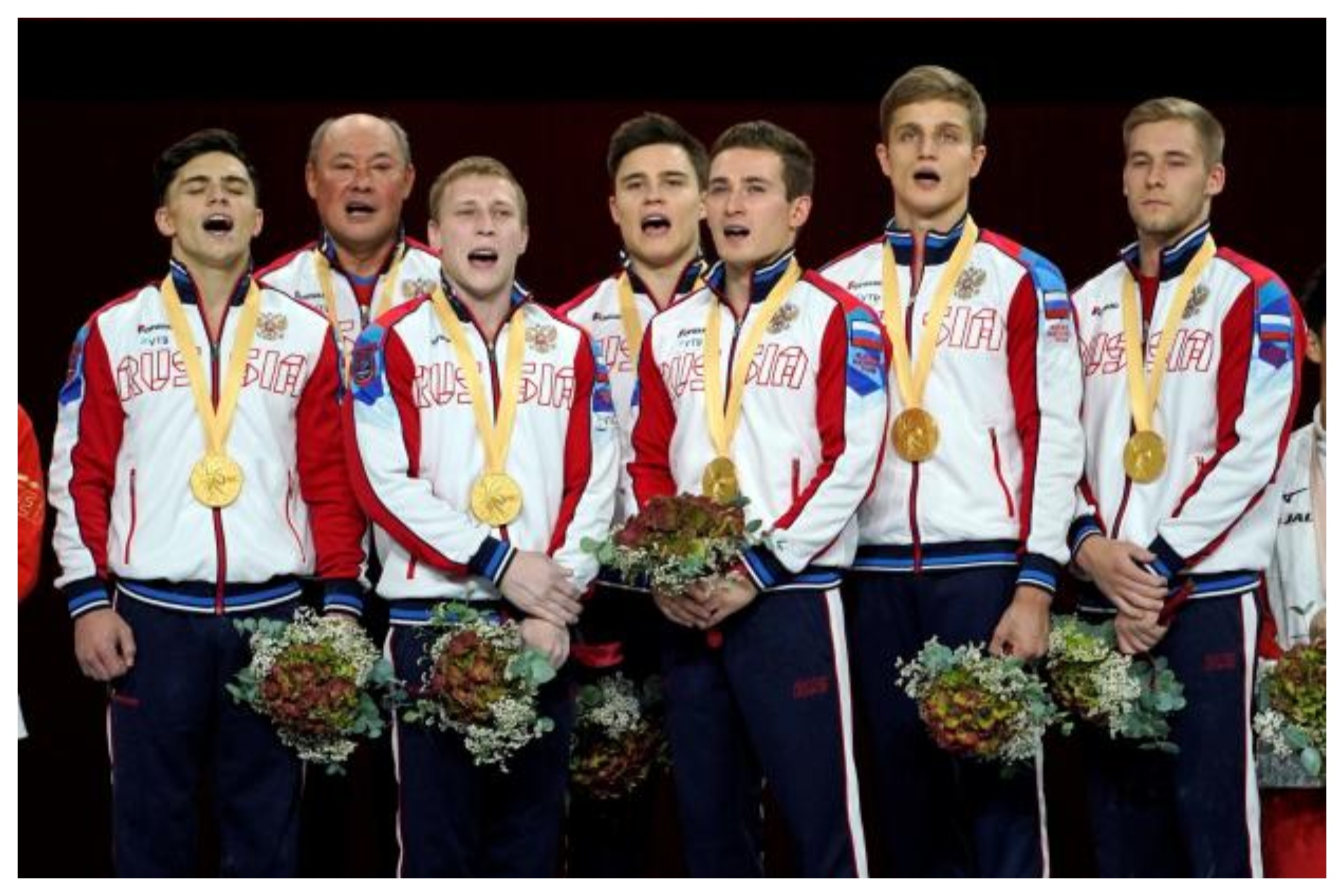 El equipo ruso de gimnasia artística masculina campeón mundial en 2019