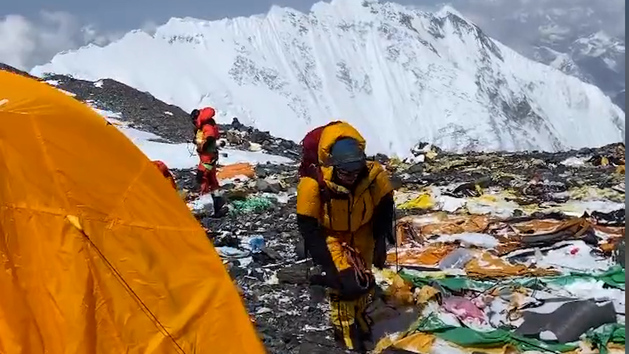 El preocupante estado del campamento base 4 del Everest: ¡lleno de basura!