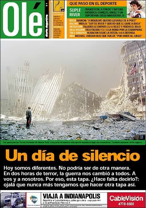 La visión de Olé. El diario argentino, un referente deportivo, ilustró el impacto universal con una imagen de la ciudad destrozada y una persona de testigo. Impactante.